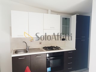 Trilocale in Affitto a Borgia, 550&euro;, 75 m², arredato