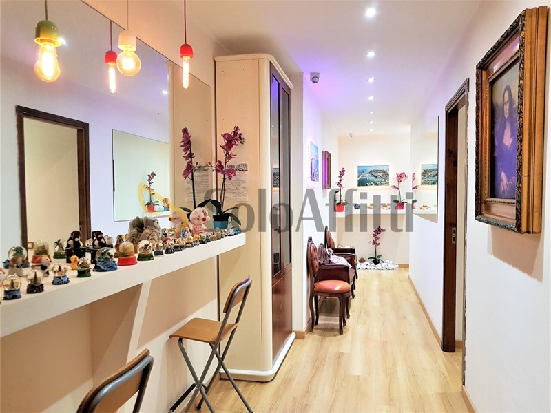 Bilocale in Affitto a Napoli, zona Mercato, 690&euro;, 50 m², arredato