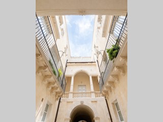 Trilocale in Affitto a Siracusa, 900&euro;, 110 m², arredato