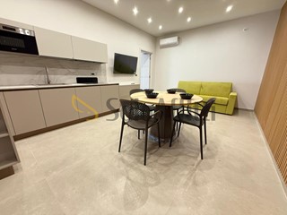 Bilocale in Affitto a Caserta, 800&euro;, 65 m², arredato
