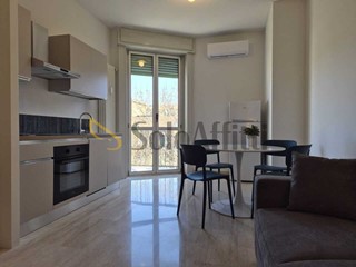 Bilocale in Affitto a Milano, zona Navigli Famagosta, 1'100&euro;, 55 m², arredato
