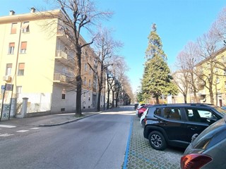Quadrilocale in Vendita a Parma, 280'000&euro;, 100 m², con Box