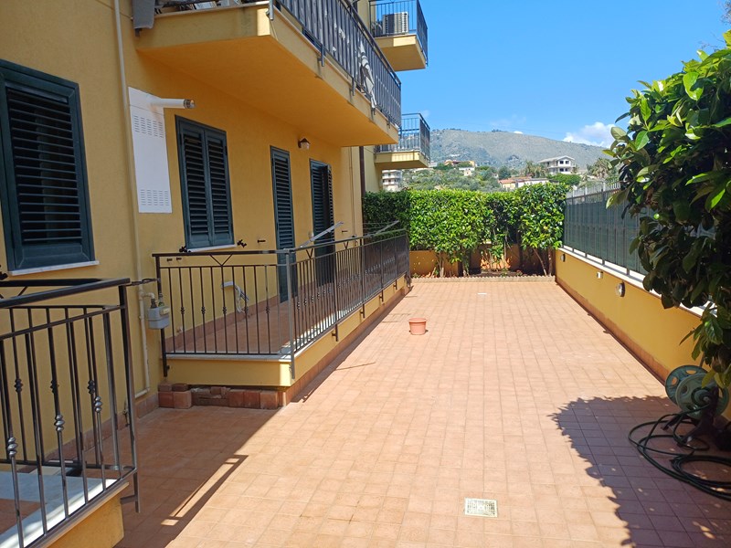 Appartamento in Vendita a Monreale, zona AQUINO MOLARA, 176'000&euro;, 90 m²
