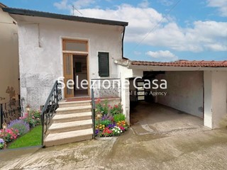 Trilocale in Vendita a Montopoli in Val d'Arno, zona San Romano, 87'000&euro;, 64 m²