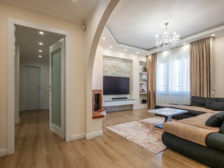 Appartamento in Vendita a Cascina, 250'000&euro;, 130 m², con Box