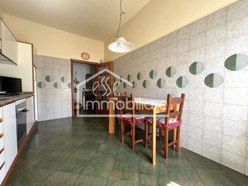 Quadrilocale in Vendita a Vinci, zona Sovigliana, 220'000&euro;, 83 m², con Box