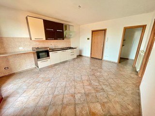 Trilocale in Affitto a Casciana Terme Lari, zona Perignano, 650&euro;, 75 m², con Box