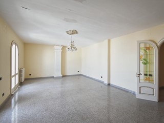 Appartamento in Vendita a Porto Cesareo, 200'000&euro;, 215 m²