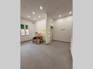 Trilocale in Vendita a Cascina, zona San Frediano a Settimo, 158'000&euro;, 75 m²