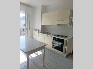 Trilocale in Affitto a Tortoreto, 700&euro;, 90 m²