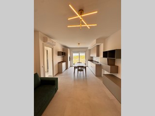 Appartamento in Vendita a Fermo, 285'000&euro;, 73 m²