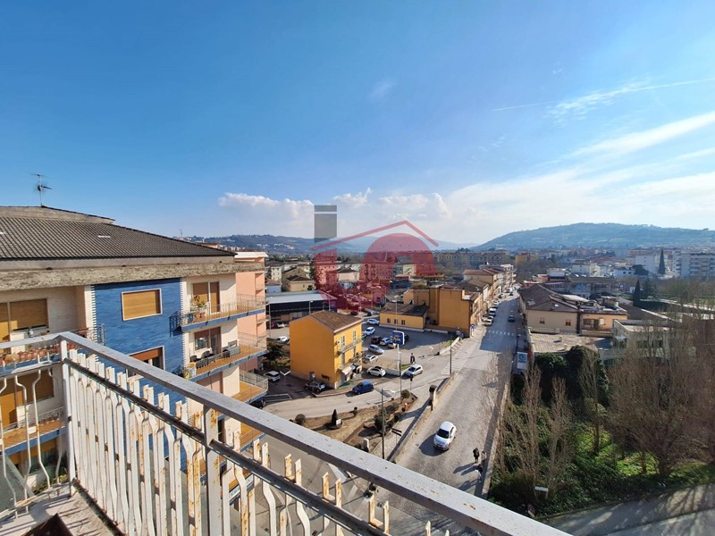 Attico in Vendita a Benevento, 158'000&euro;, 115 m²