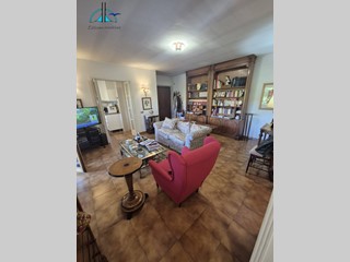 Appartamento in Vendita a Fara in Sabina, 140'000&euro;, 86 m²