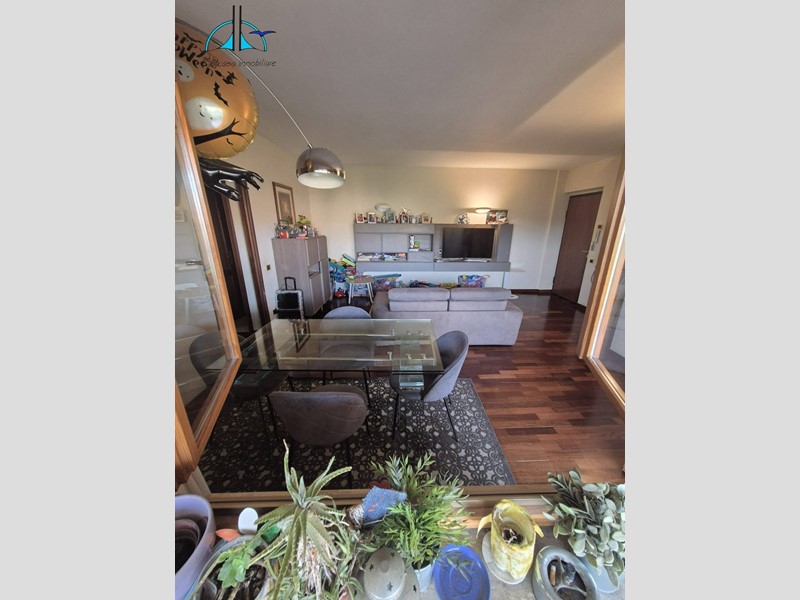 Appartamento in Vendita a Fara in Sabina, 230'000&euro;, 87 m²