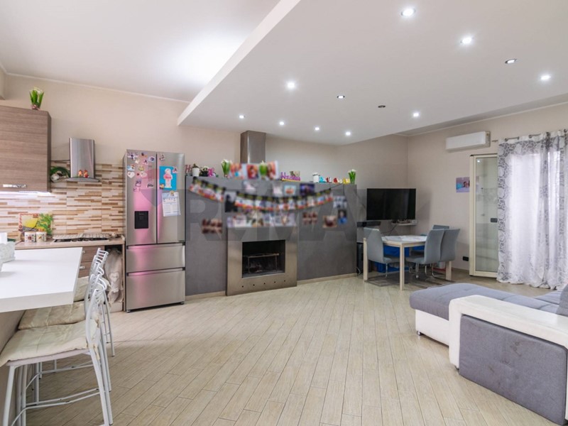 Quadrilocale in Vendita a Aci Sant'Antonio, 122'000&euro;, 124 m²
