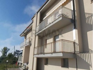 Appartamento in Vendita a Perugia, 102'000&euro;, 120 m²