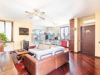 Trilocale in Vendita a Carpiano, 195'000&euro;, 100 m²