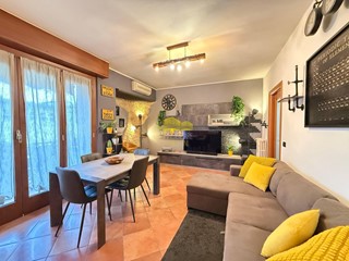 Bilocale in Vendita a Cornate d'Adda, 85'000&euro;, 63 m²