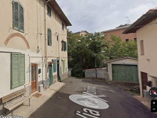 Appartamento in Vendita a Cavriglia, 48'000&euro;, 90 m²