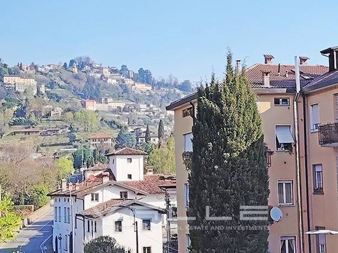 Bilocale in Vendita a Bergamo, 189'000&euro;, 50 m²