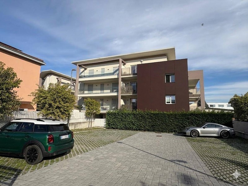 Trilocale in Vendita a Bergamo, 239'000&euro;, 80 m²