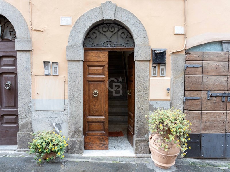 Quadrilocale in Vendita a Viterbo, 99'000&euro;, 95 m²