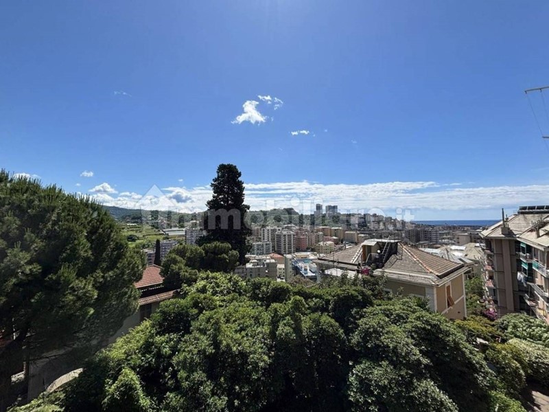 Appartamento in Vendita a Genova, 192'000&euro;, 120 m²