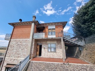 Appartamento in Vendita a Deruta, 119'000&euro;, 110 m²