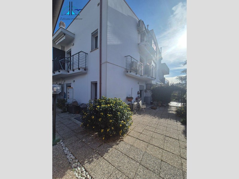 Trilocale in Vendita a Fara in Sabina, 198'000&euro;, 68 m²