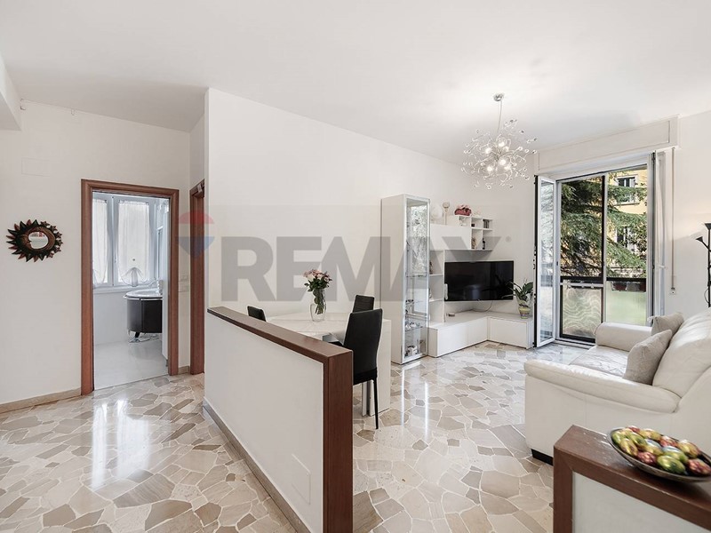 Trilocale in Vendita a Milano, 299'000&euro;, 78 m²