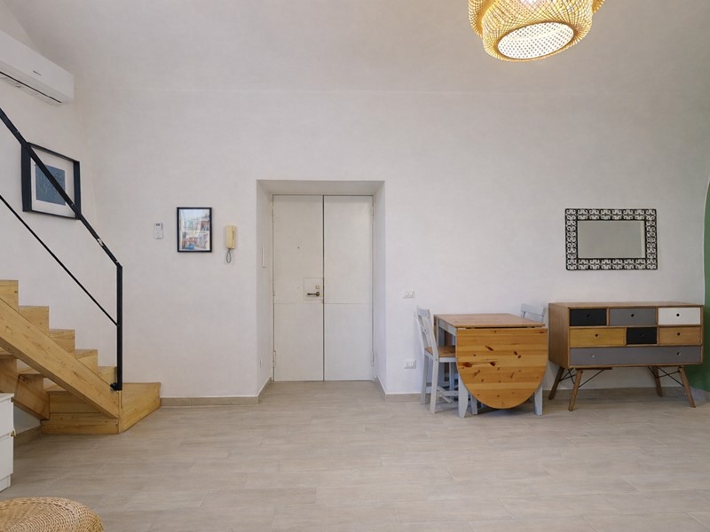 Bilocale in Vendita a Napoli, 80'000&euro;, 50 m²
