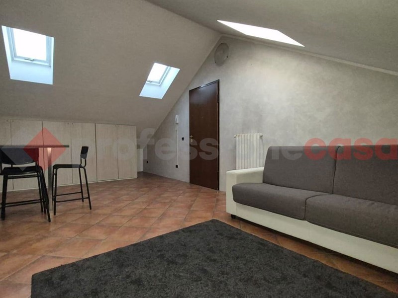 Trilocale in Vendita a Nerviano, 188'000&euro;, 80 m², arredato, con Box