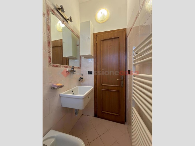 Bilocale in Vendita a Arezzo, 95'000&euro;, 43 m², arredato