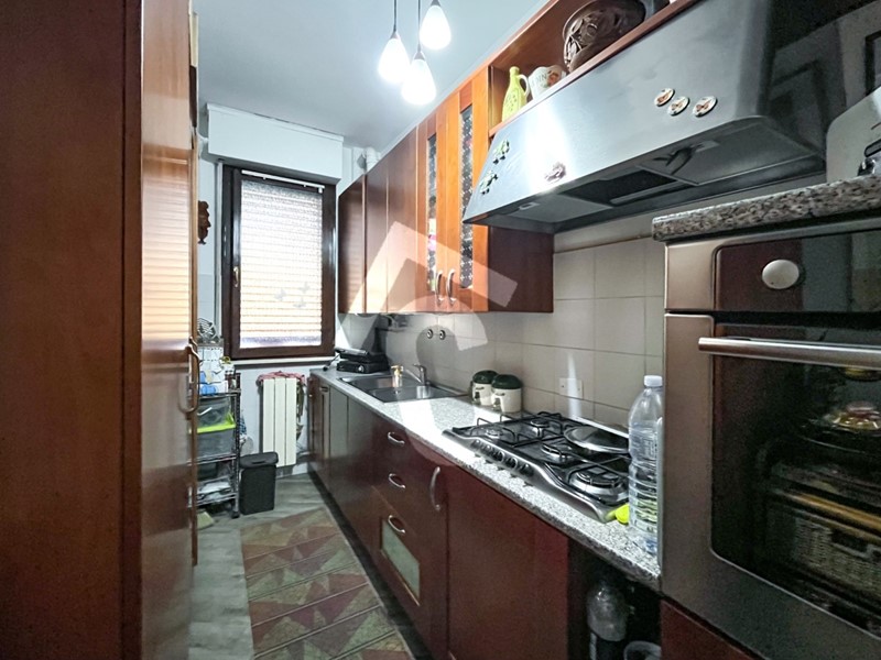 Trilocale in Vendita a Jesi, zona ZONA 2B, 130'000&euro;, 120 m², con Box