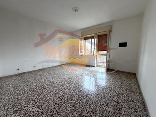 Quadrilocale in Vendita a Siracusa, zona Grottasanta - Tunisi, 78'000&euro;, 120 m²