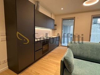 Bilocale in Affitto a Milano, zona Centro, 1'900&euro;, 55 m², arredato
