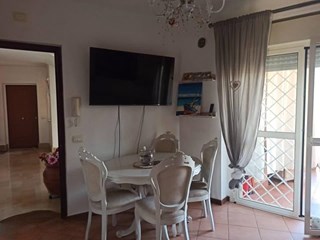 Trilocale in Vendita a Latina, zona Borgo Sabotino, 112'000&euro;, 70 m²