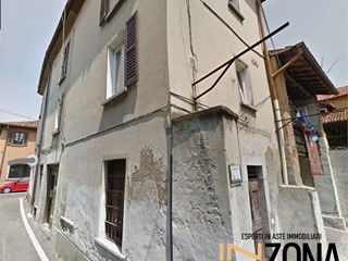 Trilocale in Vendita a Triuggio, 61'500&euro;, 92 m²