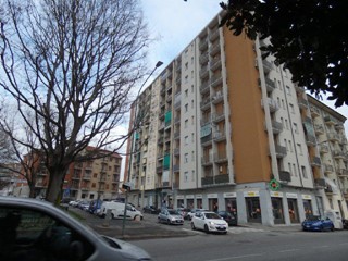 Appartamento in Vendita a Torino, 315'000&euro;, 130 m²