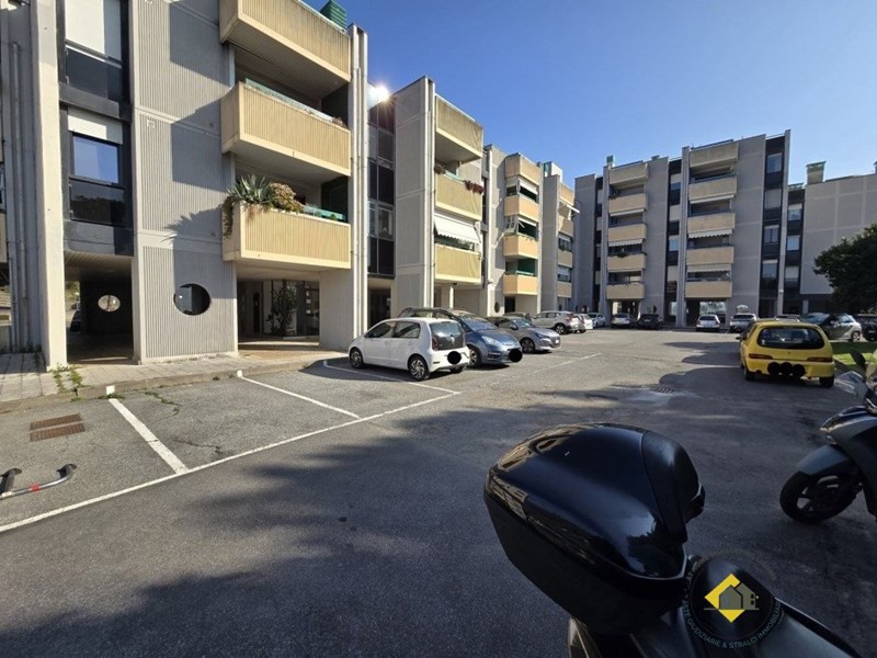 Appartamento in Vendita a Genova, 123'462&euro;, 139 m²