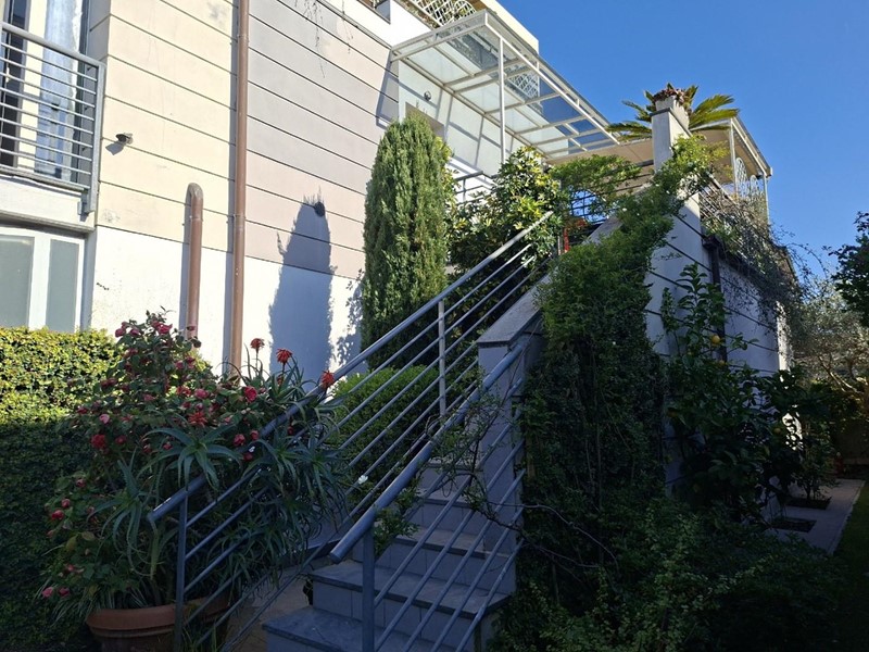 Appartamento in Vendita a Camaiore, zona Lido di Camaiore, 690'000&euro;, 116 m², arredato