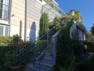 Appartamento in Vendita a Camaiore, zona Lido di Camaiore, 690'000&euro;, 116 m², arredato