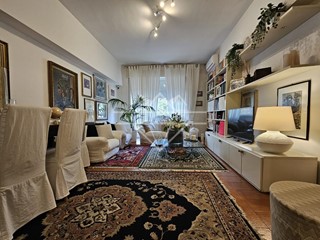 Appartamento in Vendita a Carrara, 210'000&euro;, 130 m²