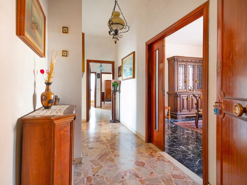 Appartamento in Vendita a Cascina, 148'000&euro;, 116 m², con Box