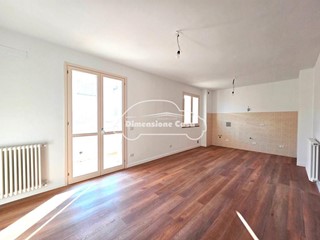 Trilocale in Vendita a Lucca, zona San Pietro a Vico, 215'000&euro;, 78 m²