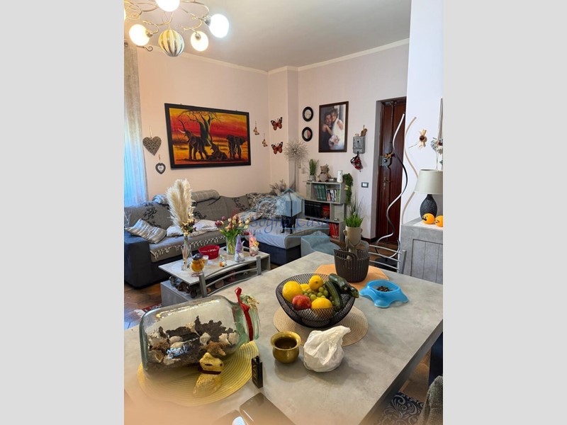 Quadrilocale in Vendita a Castelnuovo Magra, 142'000&euro;, 80 m²