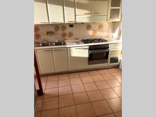 Quadrilocale in Affitto a Pisa, 850&euro;, 90 m², arredato