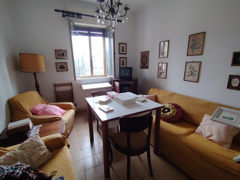 Quadrilocale in Vendita a Massa, 145'000&euro;, 60 m², con Box