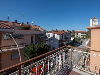 Appartamento in Vendita a Falconara Marittima, 110'000&euro;, 148 m²