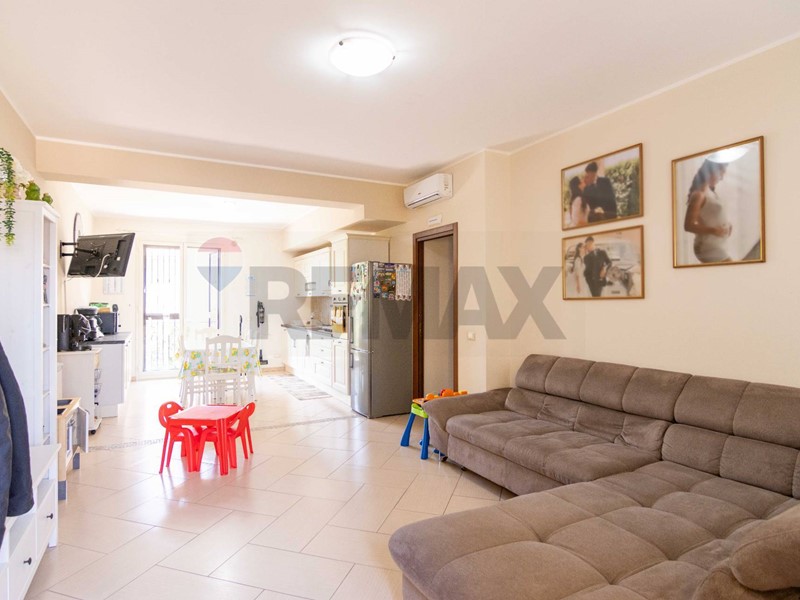 Appartamento in Vendita a San Pietro Clarenza, 165'000&euro;, 104 m²